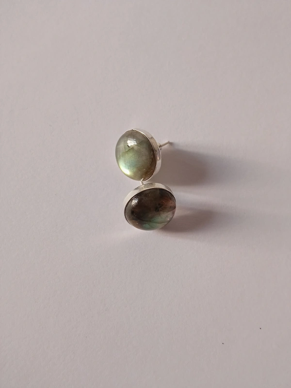 Meera Jewels Rose Quartz Earring - Labradorite Studs