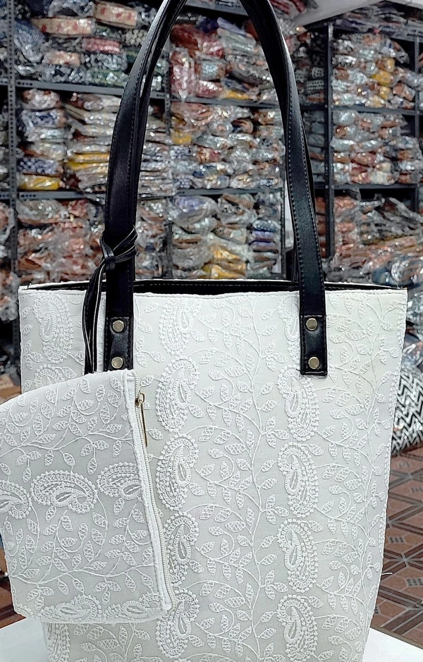 Chiken Kari Tote Pouch - White