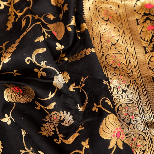  CREATION BRAND'S BEAUTIFUL RICH PALLU & JACQUARD WORK SAREE  - BLACK