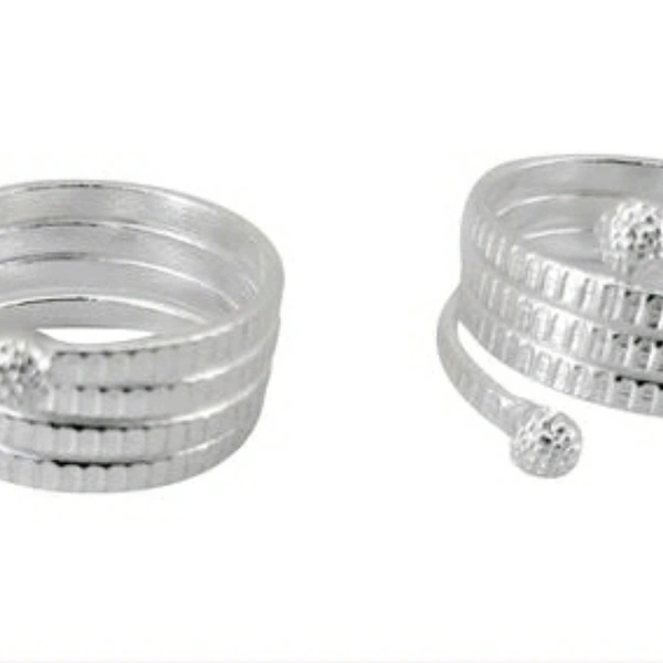 Designer Toe rings - 5.0