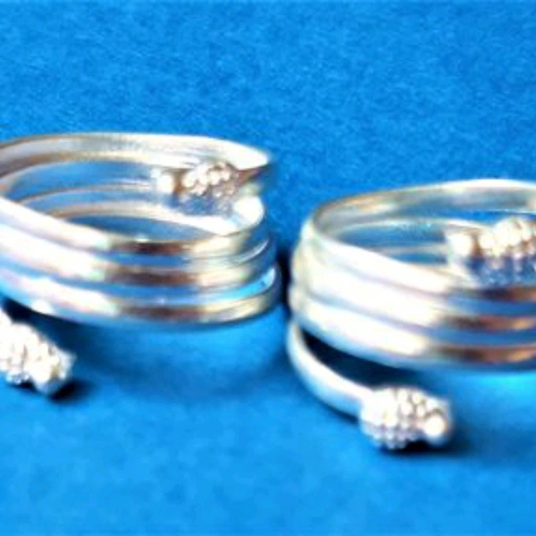 Designer Toe rings - 5.0