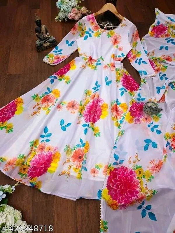 Trendy Alluring KurtisName: Trendy Alluring KurtisFabric: GeorgetteSleeve Length: Three-Quarter SleevesPattern: PrintedCombo of: SingleSizes:S (Bust Size: 36 in, Size Length: 52 in) M (Bust Size: 38 in, Size Length: 52 in) L (Bust Size: 40 in, Size Length: 52 in) XXL (Bust Size: 44 in, Size Length: 52 in) Country of Origin: India - M