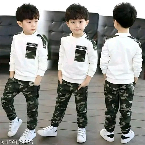Modern Stylish Boys clothing SetsName: Modern Stylish Boys clothing SetsTop Fabric: CottonBottom Fabric: CottonSleeve Length: Long SleevesTop Pattern: PrintedBottom Pattern: PrintedNet Quantity (N): SingleAdd-Ons: No Add  - 3-4years