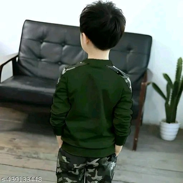 Modern Stylish Boys clothing SetsName: Modern Stylish Boys clothing SetsTop Fabric: CottonBottom Fabric: CottonSleeve Length: Long SleevesTop Pattern: PrintedBottom Pattern: PrintedNet Quantity (N): SingleAdd-Ons: No Add  - 4-5years