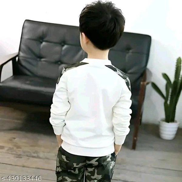 Modern Stylish Boys clothing SetsName: Modern Stylish Boys clothing SetsTop Fabric: CottonBottom Fabric: CottonSleeve Length: Long SleevesTop Pattern: PrintedBottom Pattern: PrintedNet Quantity (N): SingleAdd-Ons: No Add  - 6-7years