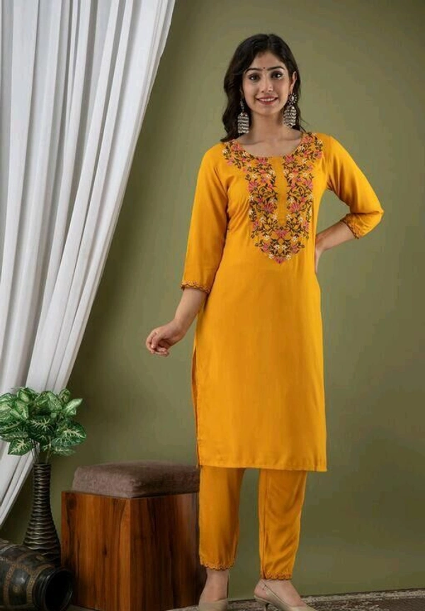 Embroidery Kurta Set - XL