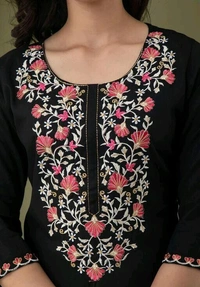 Embroidery Kurta Set - M