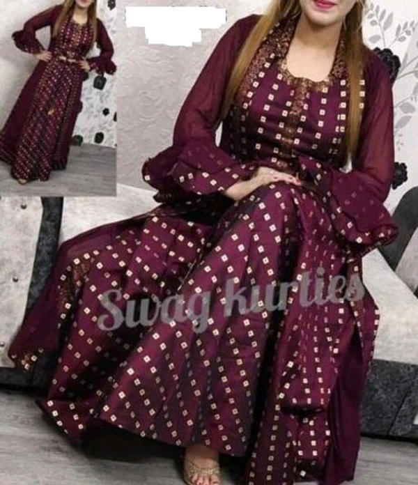 Embroidery Kurta Set - M