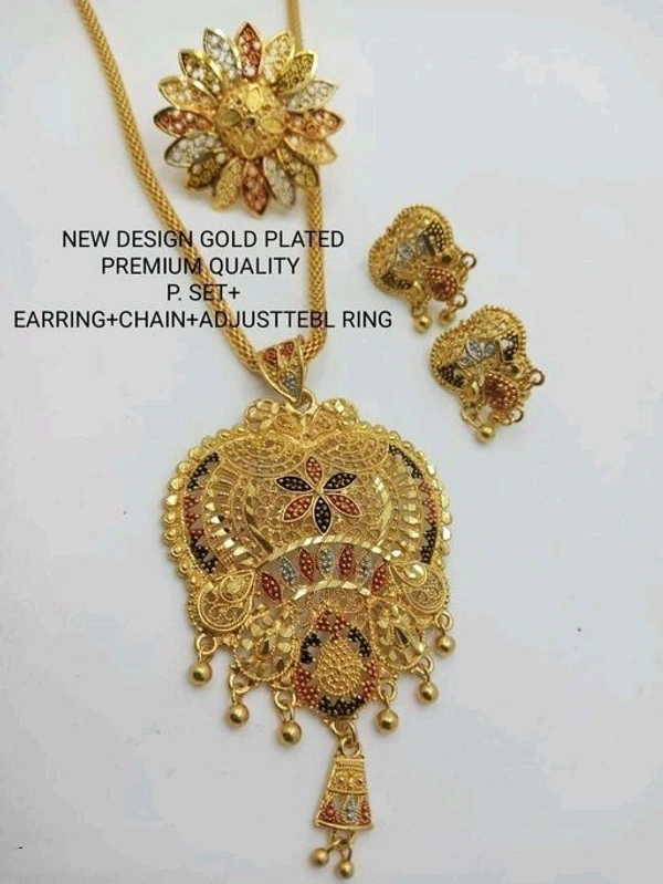 Charming Pendet With Earing  - Free Size
