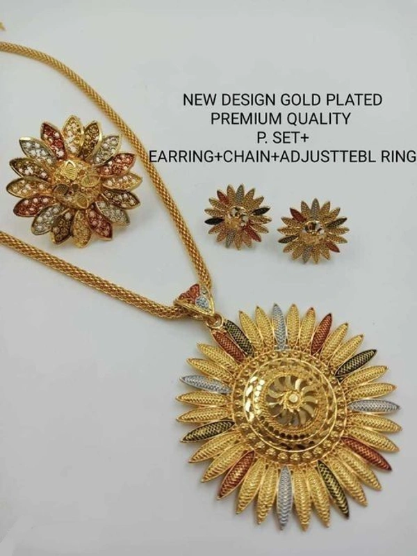 Charming Pendet With Earing  - Free Size