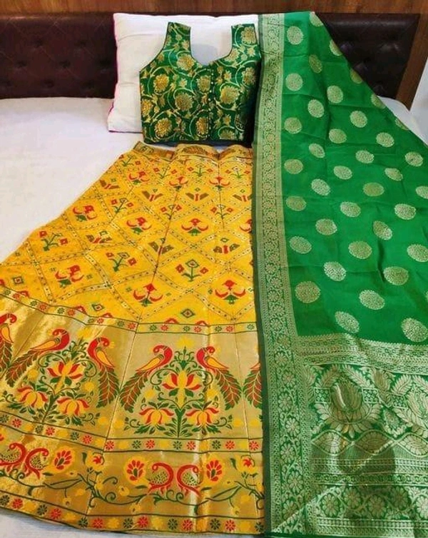 Banarasi Lehnga - Free Size