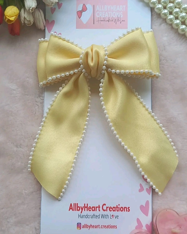 SATIN PEARL RIBBON BOWS  - Light Yellow