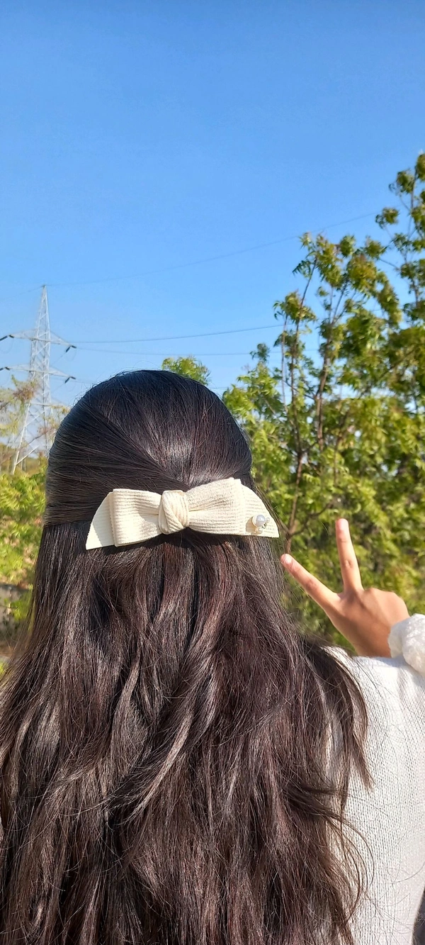 CORDUROY LOVE FISH TAIL BOW - CREAM