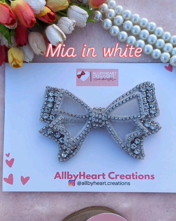 MIA : RHINSTONE LUXE BOW : - PEARL WHITE