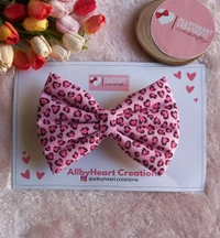 BASIC BOW - SHAPES & PATTERNS - PINK LEAPORD