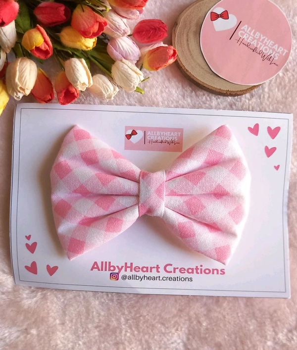 BASIC BOW - SHAPES & PATTERNS - PINK CHECKERED
