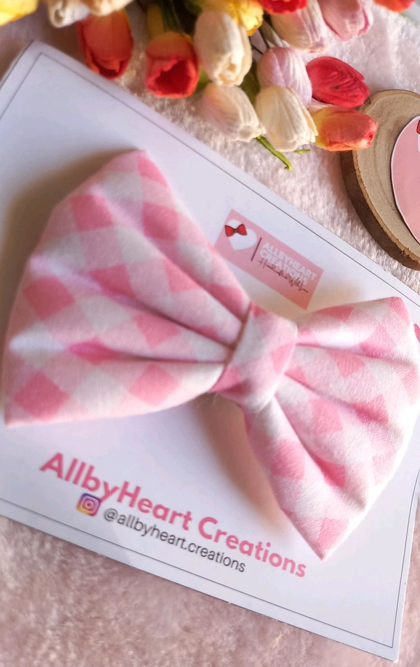 BASIC BOW - SHAPES & PATTERNS - PINK CHECKERED