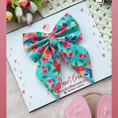 PIG-TAIL BOW
