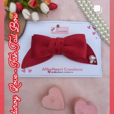FISH TAIL BOW