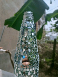 GiftHeart Lippan art on glass bottle and hand work of mirror charms for home decoration