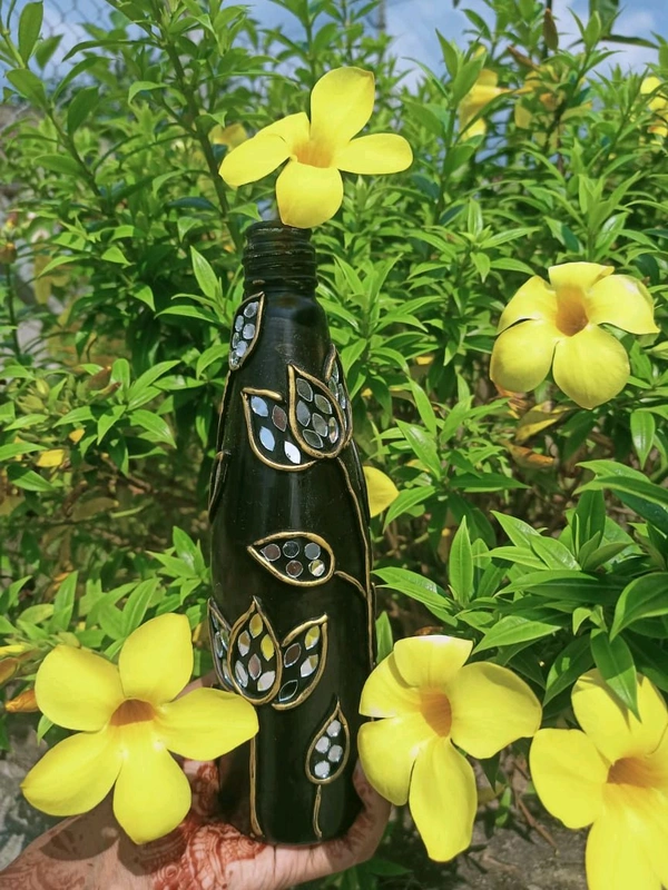 GiftHeart Lippan art on glass bottle with clay and hand work of mirror charms for home decoration - Black