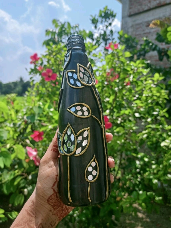 GiftHeart Lippan art on glass bottle with clay and hand work of mirror charms for home decoration - Black