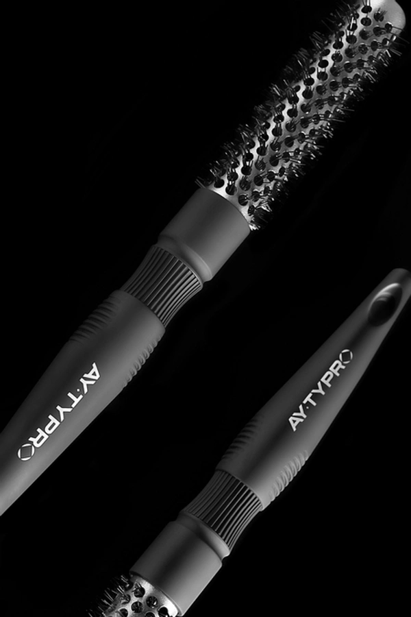 AYTY Pro AYTY PRO Ceramic Thermal Brush 20mm with Nylon Bristle | Professional Round Brush for Curls | Volume & Smooth Styling |Anti-Slip Grip for Long & Wavy Hair