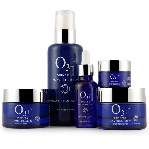 O3+ Professional O3+ Diamond Facial Kit Rejuvenating Facial for Smooth, Luminous Skin| For Bridal Makeup And Ultra Glow Treatments | Radiance & Glow, Skin Whitening | Reduce Visible Sign of Aging | Radiance & Brightening | Suitable for All Skin Types