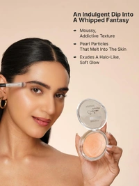 Swiss Beauty Select Cushion Mousse Highlighter 10g Shade 4 Gold Rush | Lit-From-Within Radiance | Glowy Dewy Finish | Lightweight Mousse Formula with Macadamia Oil