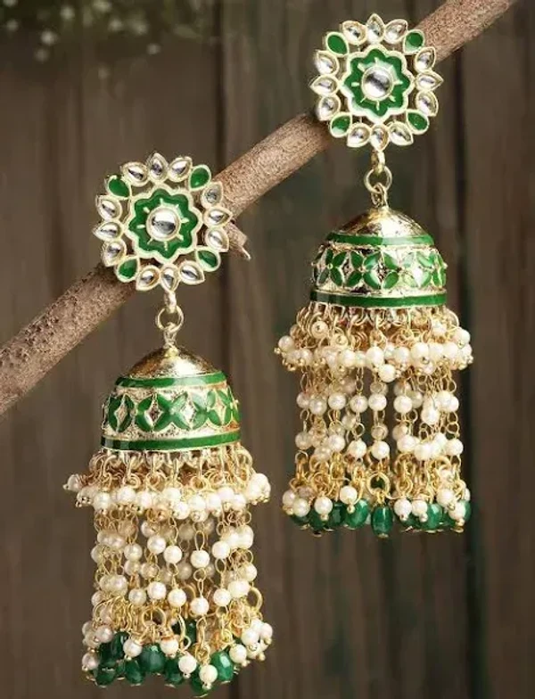 KARATCART Green Kundan Studded Contemporary Jhumkas Earrings (Onesize) by Chalo Bazar