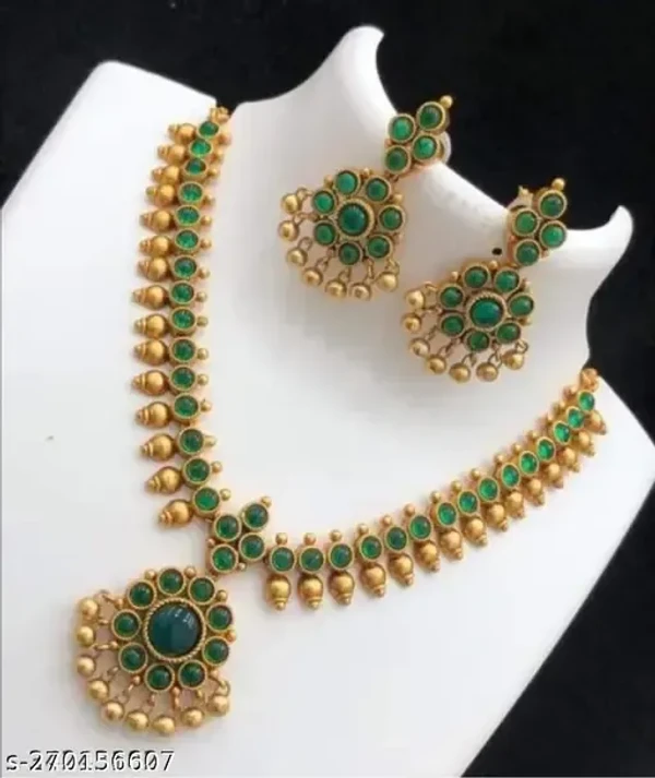 Feminine Graceful Jewellery Sets