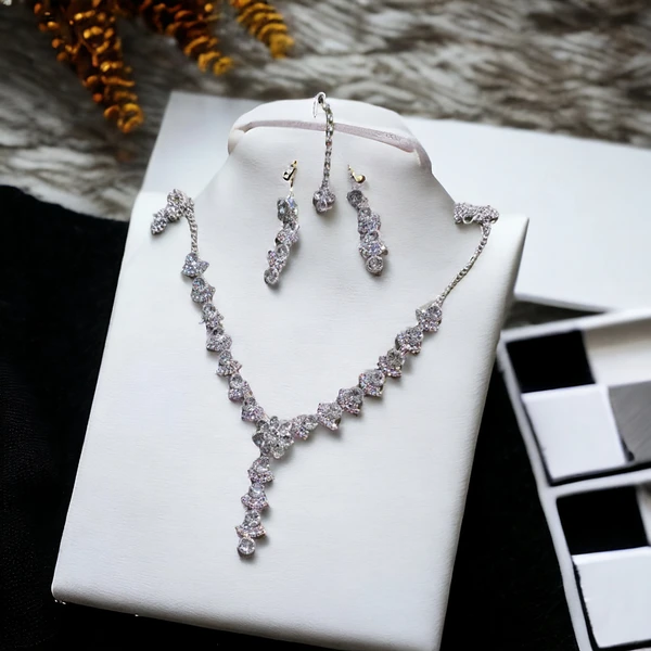 Silver-Plated Jewellery Set with Stone Work