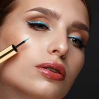LAKME Lakmē Glitterati Collection Shine Eyeliner