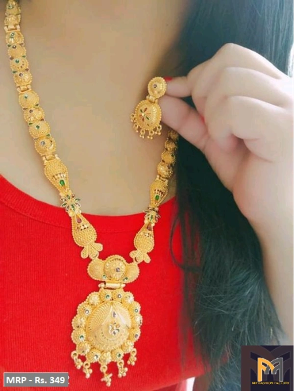 NECKLACE