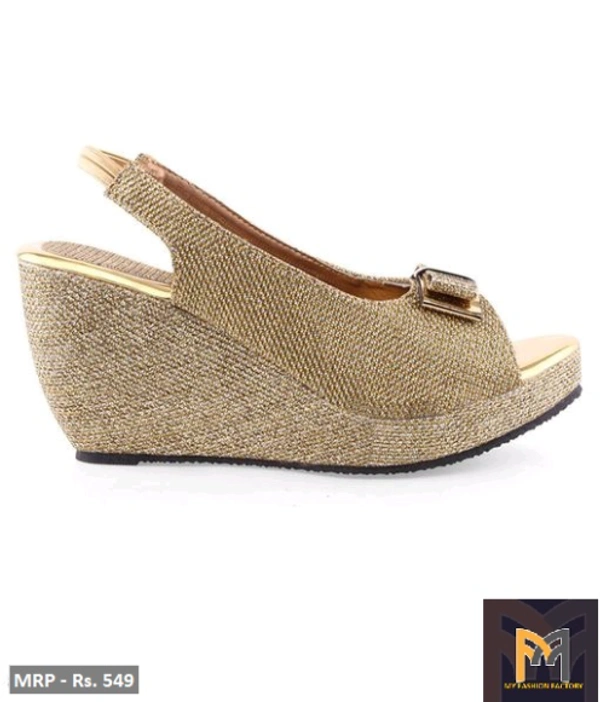 FOOTWEAR WOMEN