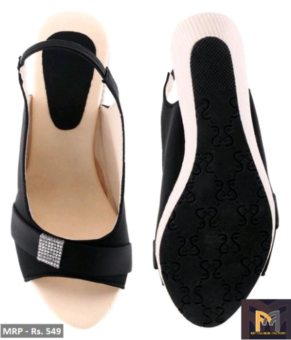 FOOTWEAR WOMEN