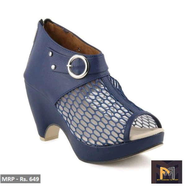 FOOTWEAR WOMEN