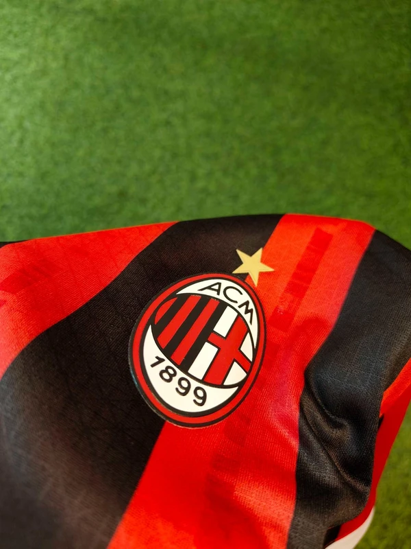 AC Milan Home Player Edition 24/25 - XXL