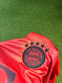 Kids Bayern Munich Home Jersey Set - 28-30