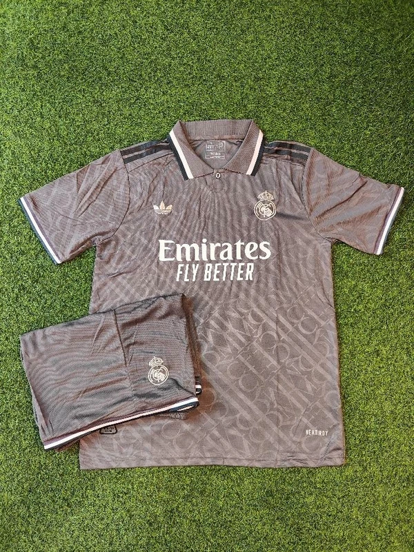 Real Madrid 3rd Kit Grey Colour Jersey Set - S