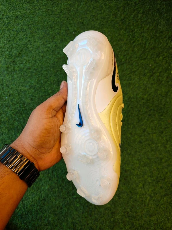 Nike Tempo Cream Colour  - 6