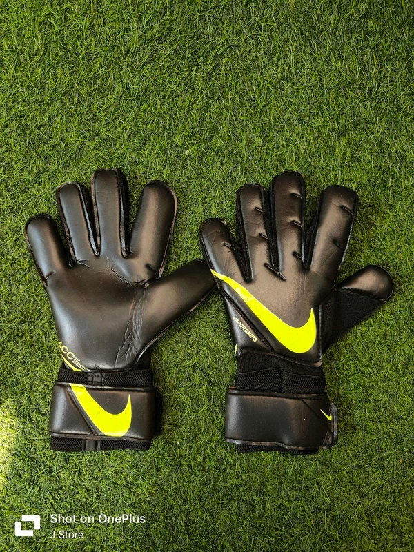 Match Gloves Black Colour - 8