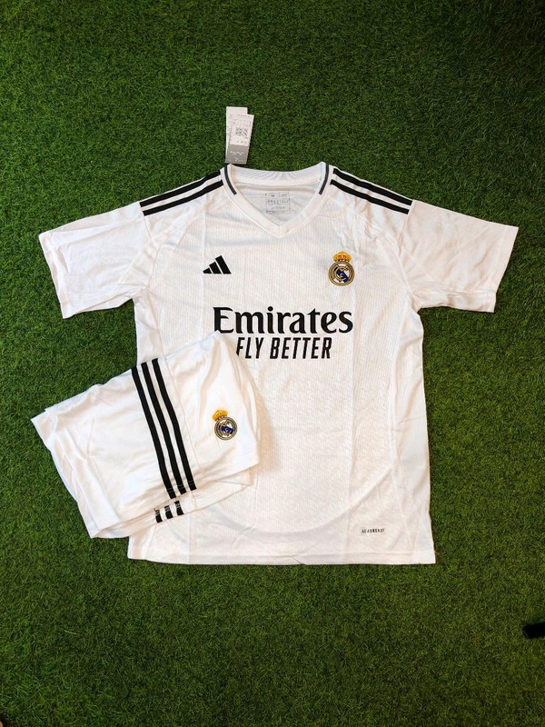 Real Madrid Home Set 24/25 - S