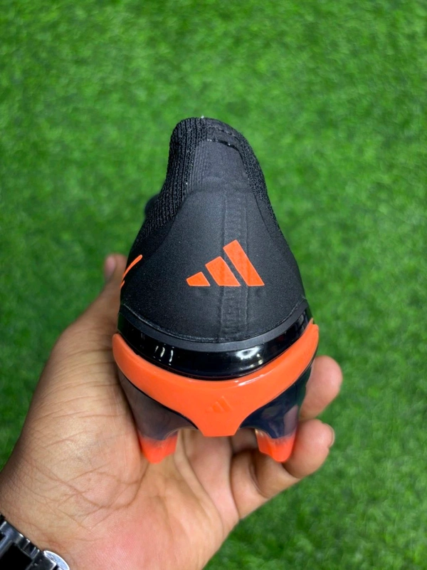 Predator Elite Black Orange Colour Low-top FG With Lace - 9