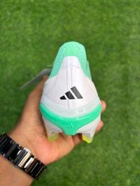 Predator Foldover Elite Next-gen Light Green FG With Lace - 7.5