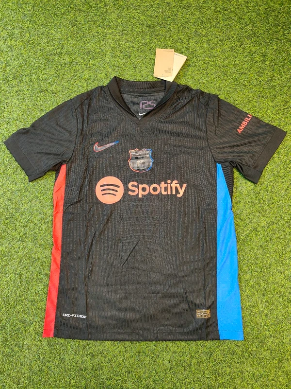 Barcelona Away Player Edition 24/25 - M