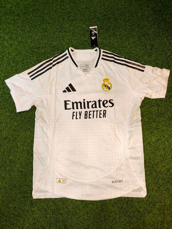 Real Madrid Home Player Edition 24/25 - M