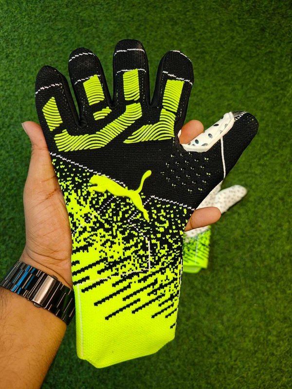 Match Gloves Green Colour - 8