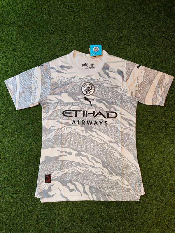 Manchester City White Dragon Kit Player Edition - S