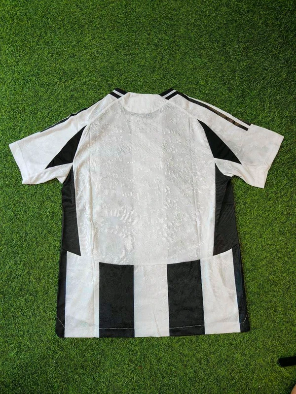 Juventus 24/ 25 Player Edition Home Kit - S